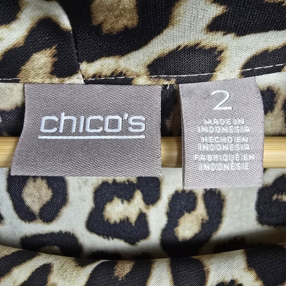 Chico's Animal Print Mock Neck Top Size 2 - Picture 4 of 10